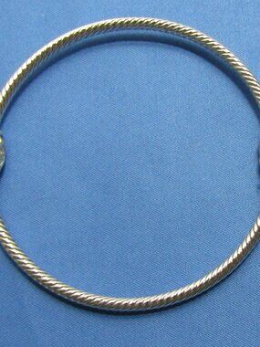 John Mederios cable style bangle NWT Handcrafted USA